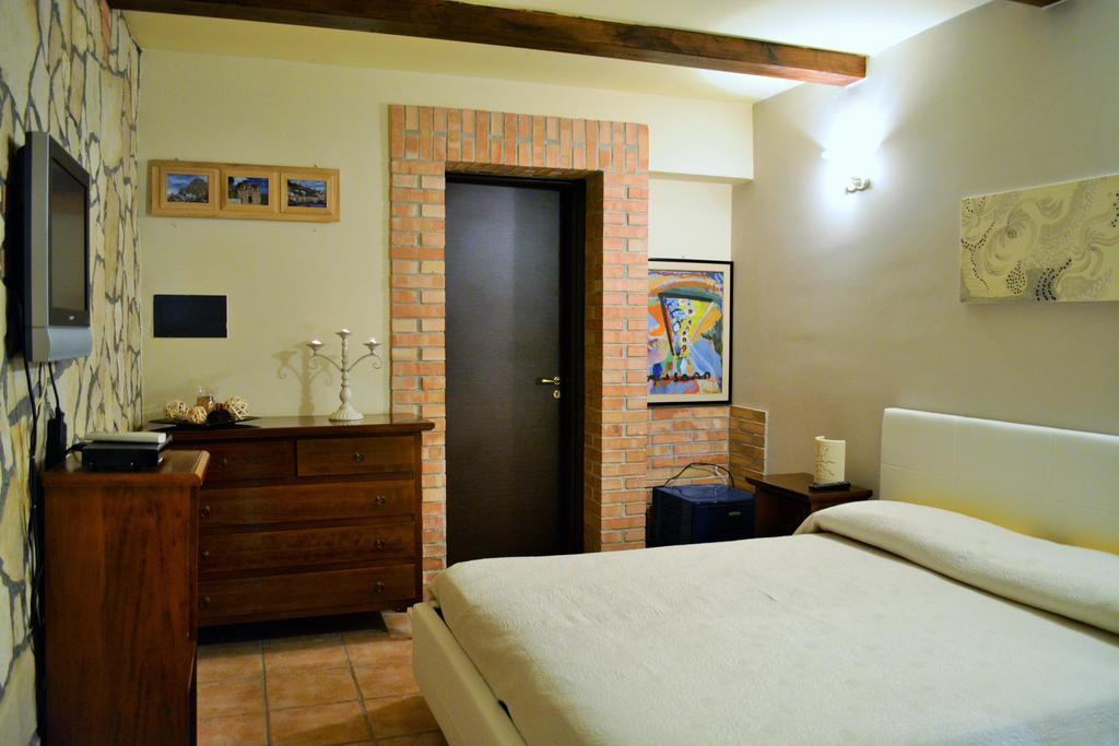 B&B La Collina Felice 帕拉若 外观 照片